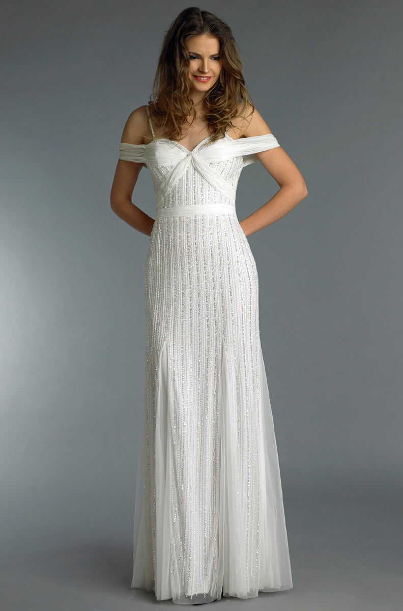 Платье-годе с открытыми плечами и пайетками Basix Black Label, слоновая кость
Платье-годе с открытыми плечами и пайетками Basix Black Label, слоновая кость