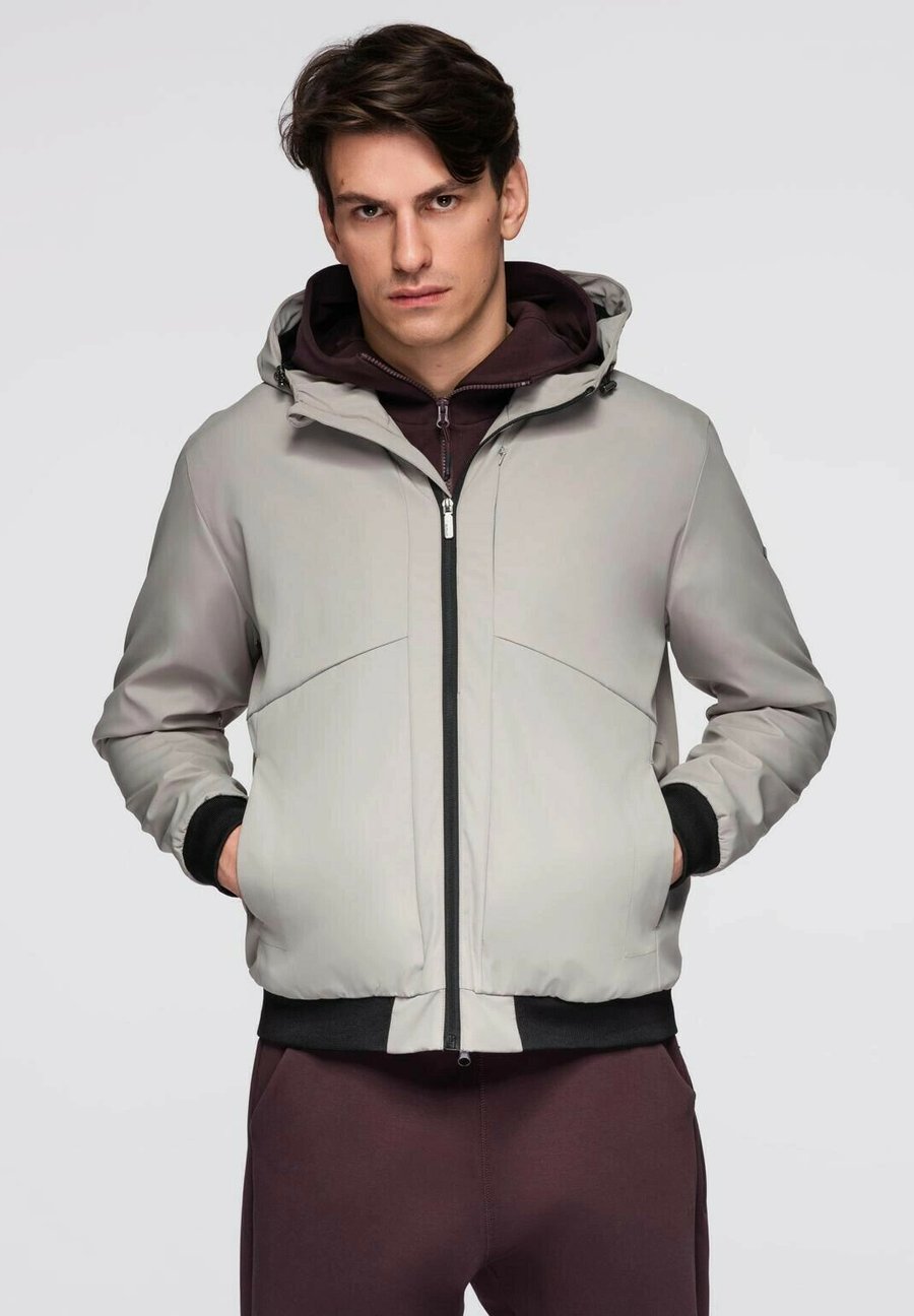 Куртка Ombre HOODED, Grey
Куртка Ombre HOODED, Grey