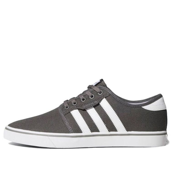 Кроссовки оригинальные seeley Adidas, серый
Кроссовки оригинальные seeley Adidas, серый
