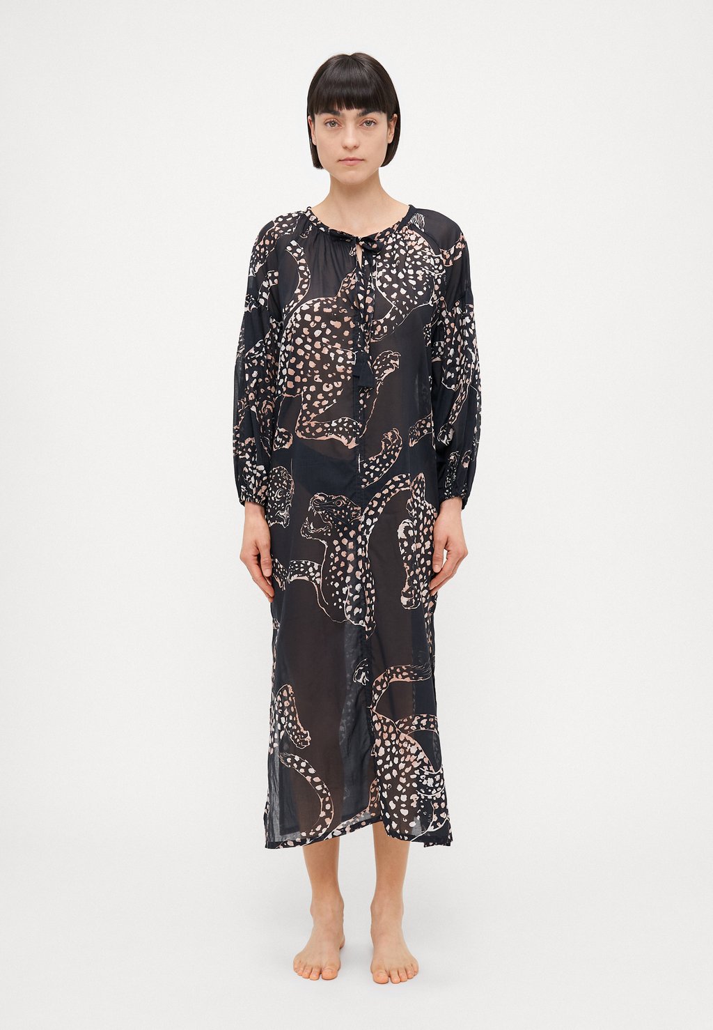 Ночная рубашка WOMENS KAFTAN Desmond & Dempsey, синий
Ночная рубашка WOMENS KAFTAN Desmond & Dempsey, синий