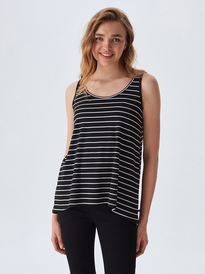 Топ LTB Gecaha, черный
Топ LTB Gecaha, черный