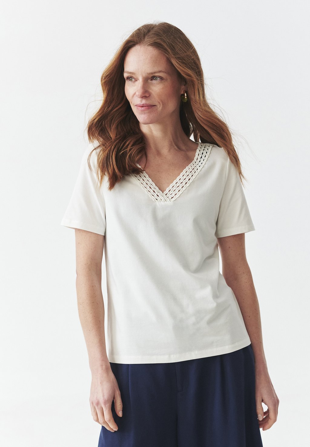 Футболка с принтом ERYKAH TATUUM, кремовый
Футболка с принтом ERYKAH TATUUM, кремовый