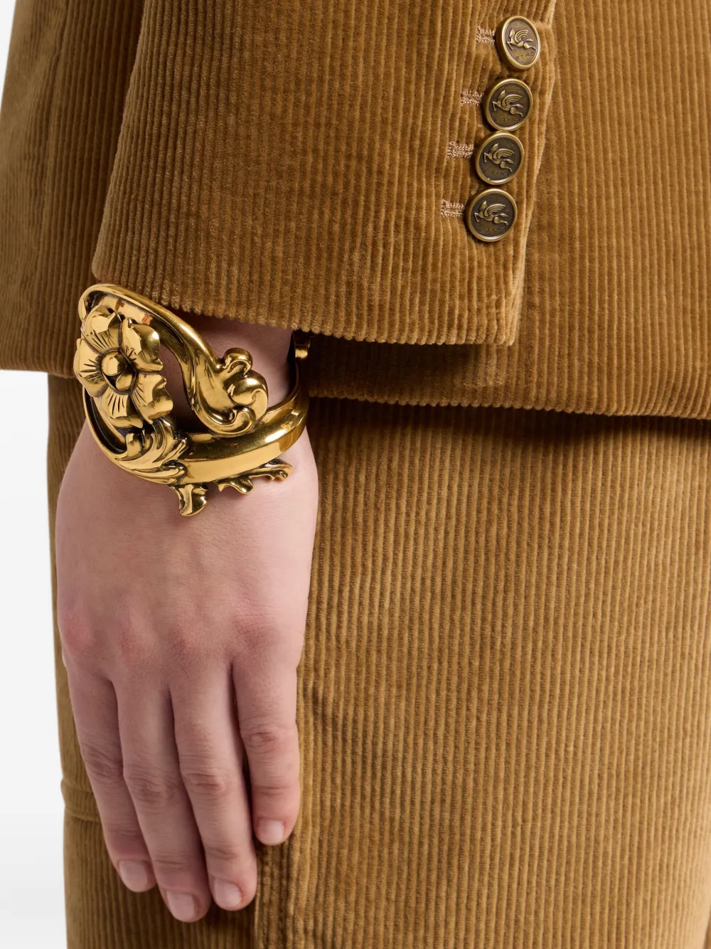 Браслет-завиток с цветами ETRO, золотой
Браслет-завиток с цветами ETRO, золотой