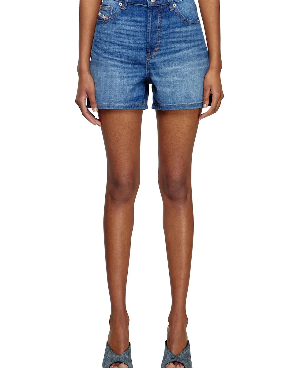 Женские шорты DIESEL из денима с эффектом потертости Diesel, темно-синий
Женские шорты DIESEL из денима с эффектом потертости Diesel, темно-синий