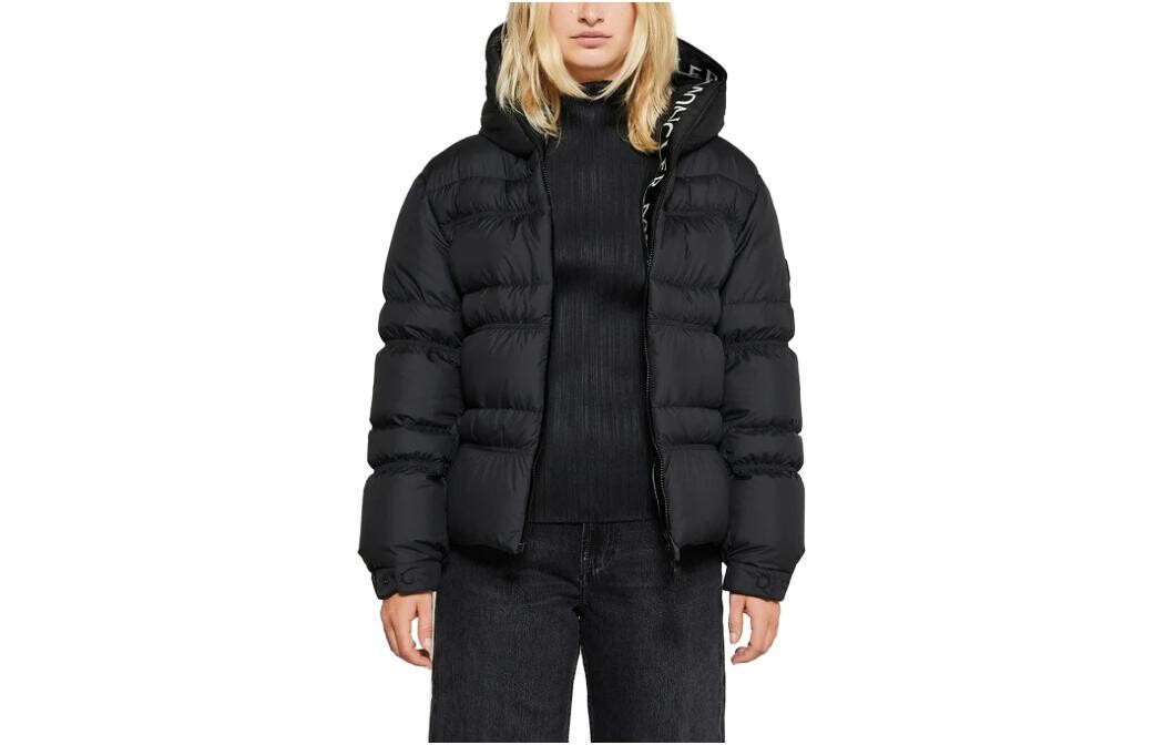 Пуховик женский черный Moncler
Пуховик женский черный Moncler