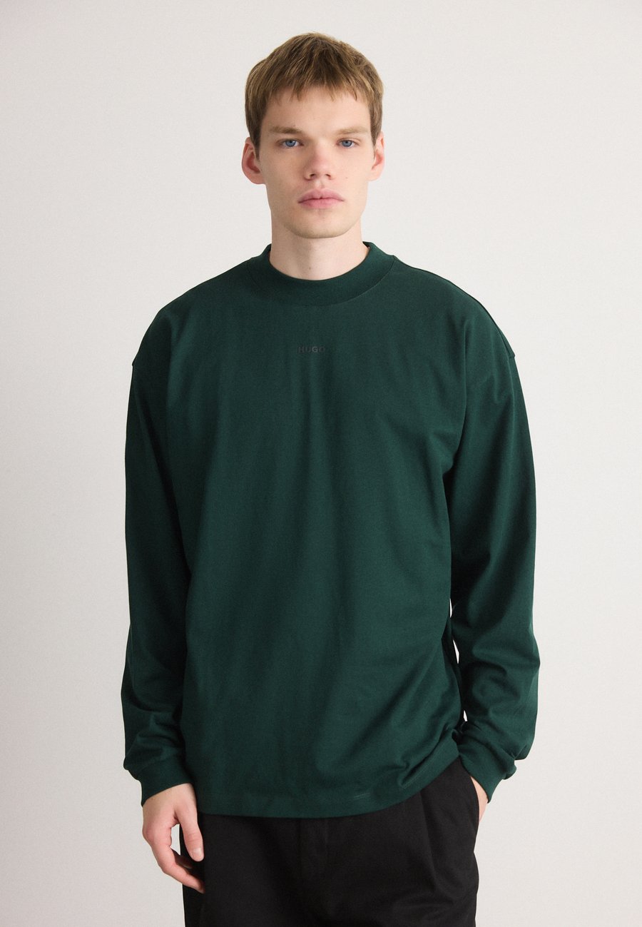 Топ HUGO DAPOSO, Open Green/Green
Топ HUGO DAPOSO, Open Green/Green