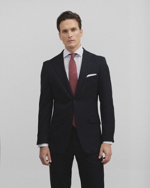 Узкий мужской шерстяной пиджак Silbon, темно-синий
Узкий мужской шерстяной пиджак Silbon, темно-синий