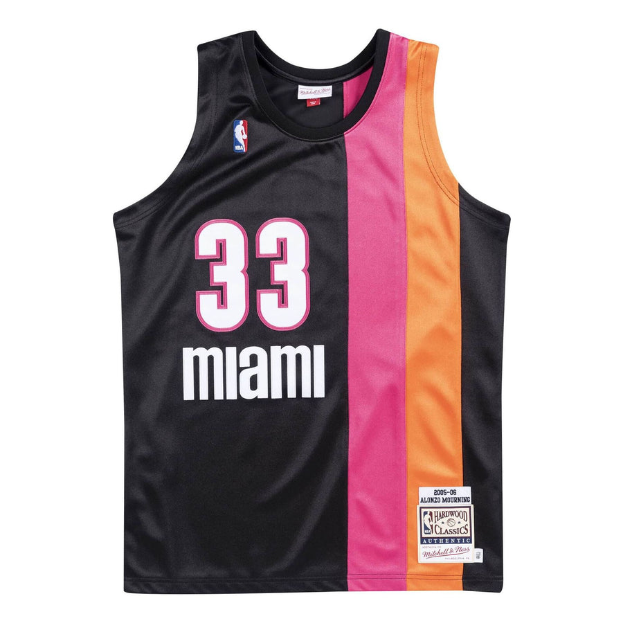 Джерси Mitchell & Ness x NBA Miami Heat 2005-06 Jerseys 'Alonzo Mourning 33', черный
Джерси Mitchell & Ness x NBA Miami Heat 2005-06 Jerseys 'Alonzo Mourning 33', черный