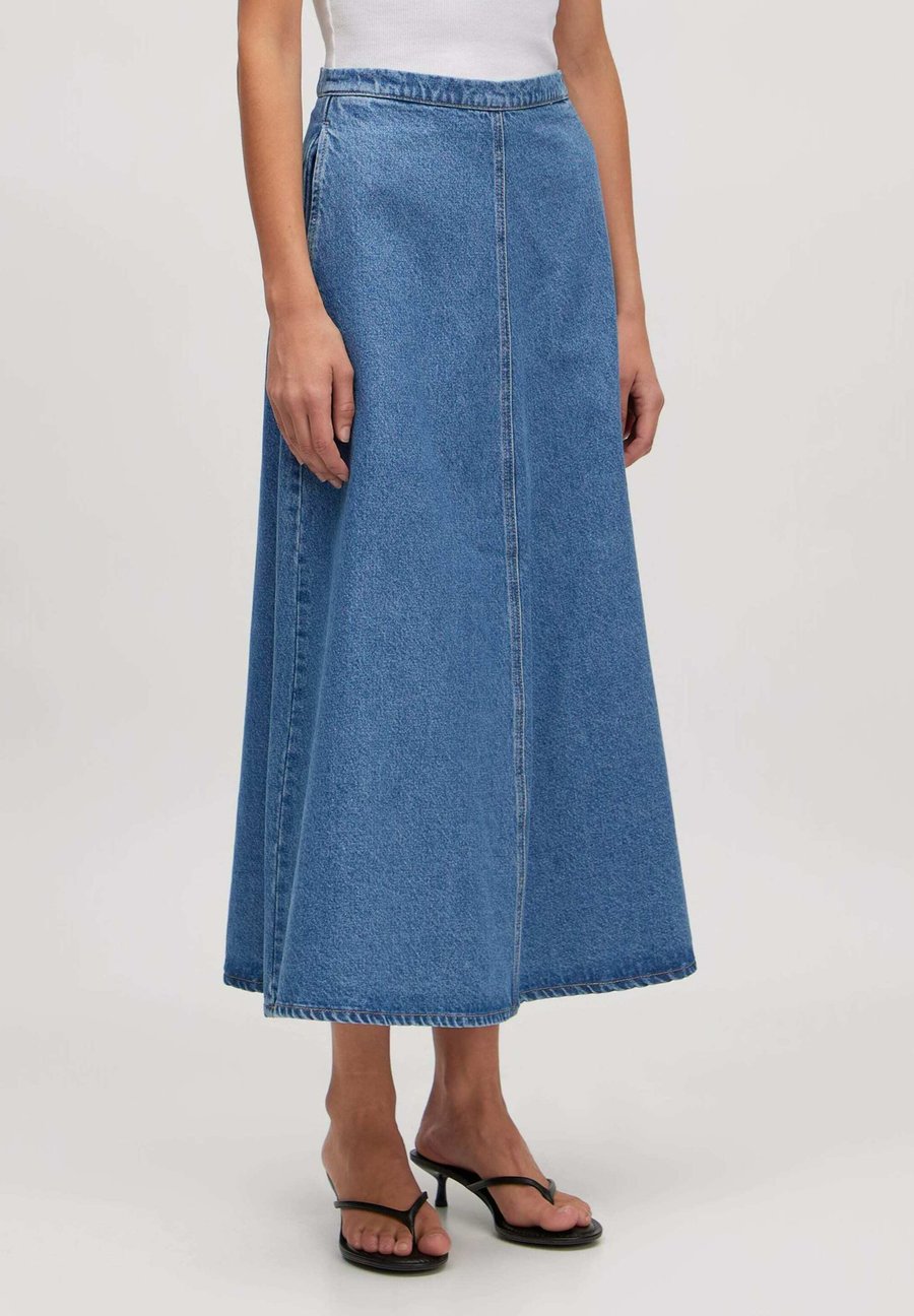 Юбка EDITED A-line skirt, Blau/Blue
Юбка EDITED A-line skirt, Blau/Blue