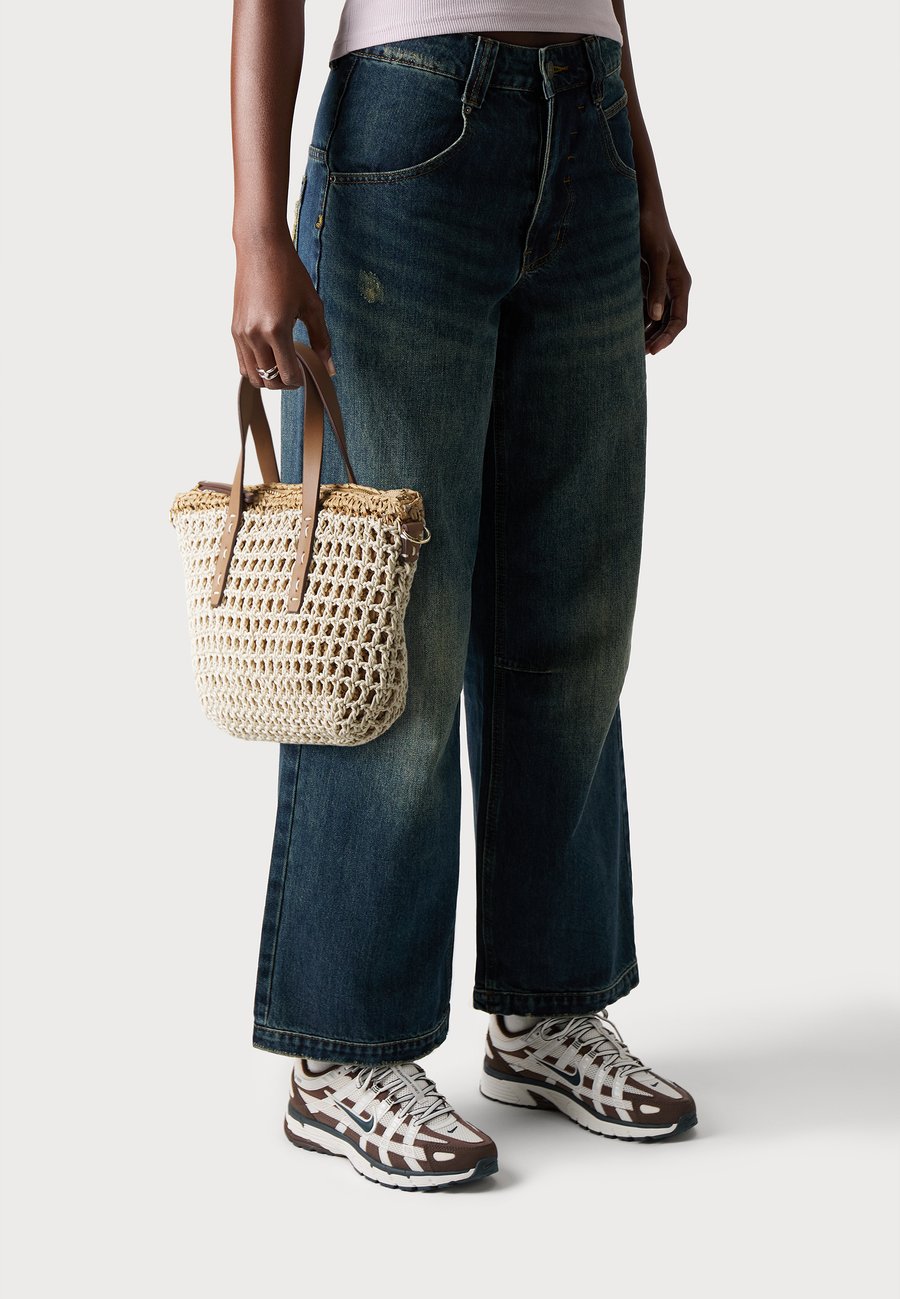 Сумка PARFOIS TOTE BAG FILIPINAS, Natural/Beige
Сумка PARFOIS TOTE BAG FILIPINAS, Natural/Beige