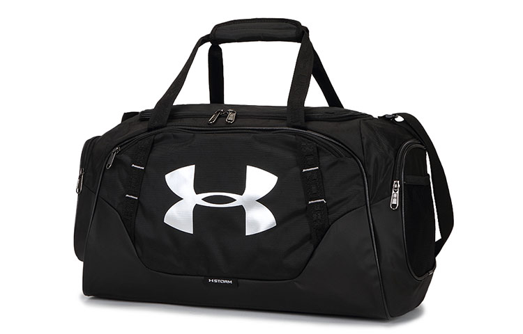 38-литровая полиэстеровая дорожная сумка Unisex Under Armour
38-литровая полиэстеровая дорожная сумка Unisex Under Armour