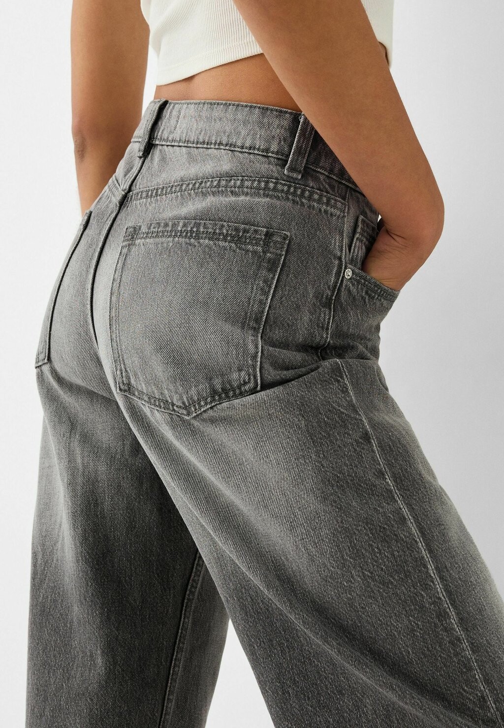 Расклешенные джинсы BAGGY Bershka, темно-серый
Расклешенные джинсы BAGGY Bershka, темно-серый