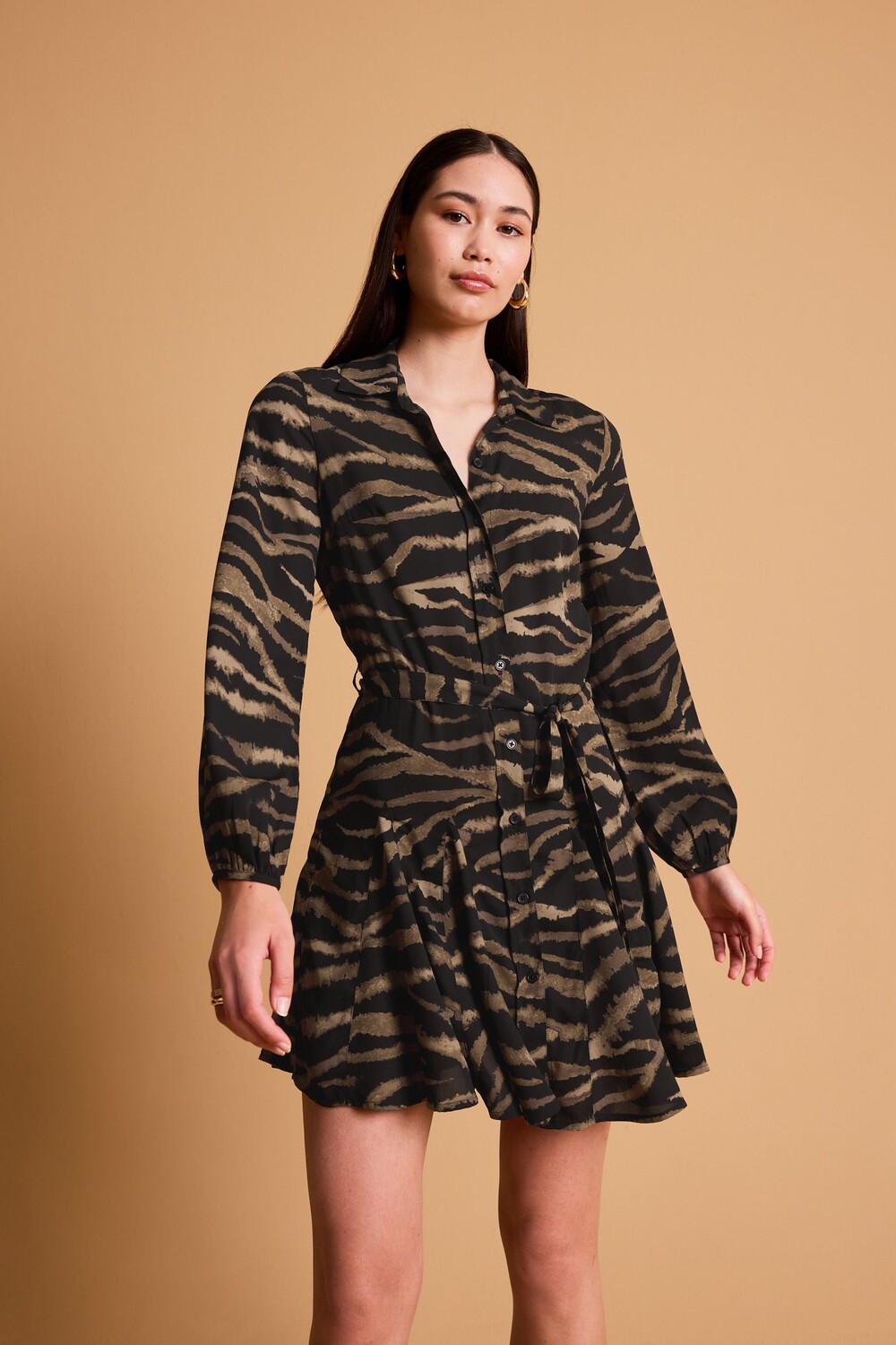 Платье рубашка с поясом Next, черный
Платье рубашка с поясом Next, черный