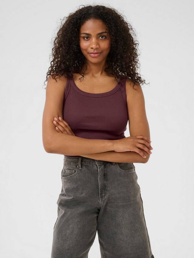 KAcarna майка с широкими бретелями из хлопка KAFFE
KAcarna майка с широкими бретелями из хлопка KAFFE