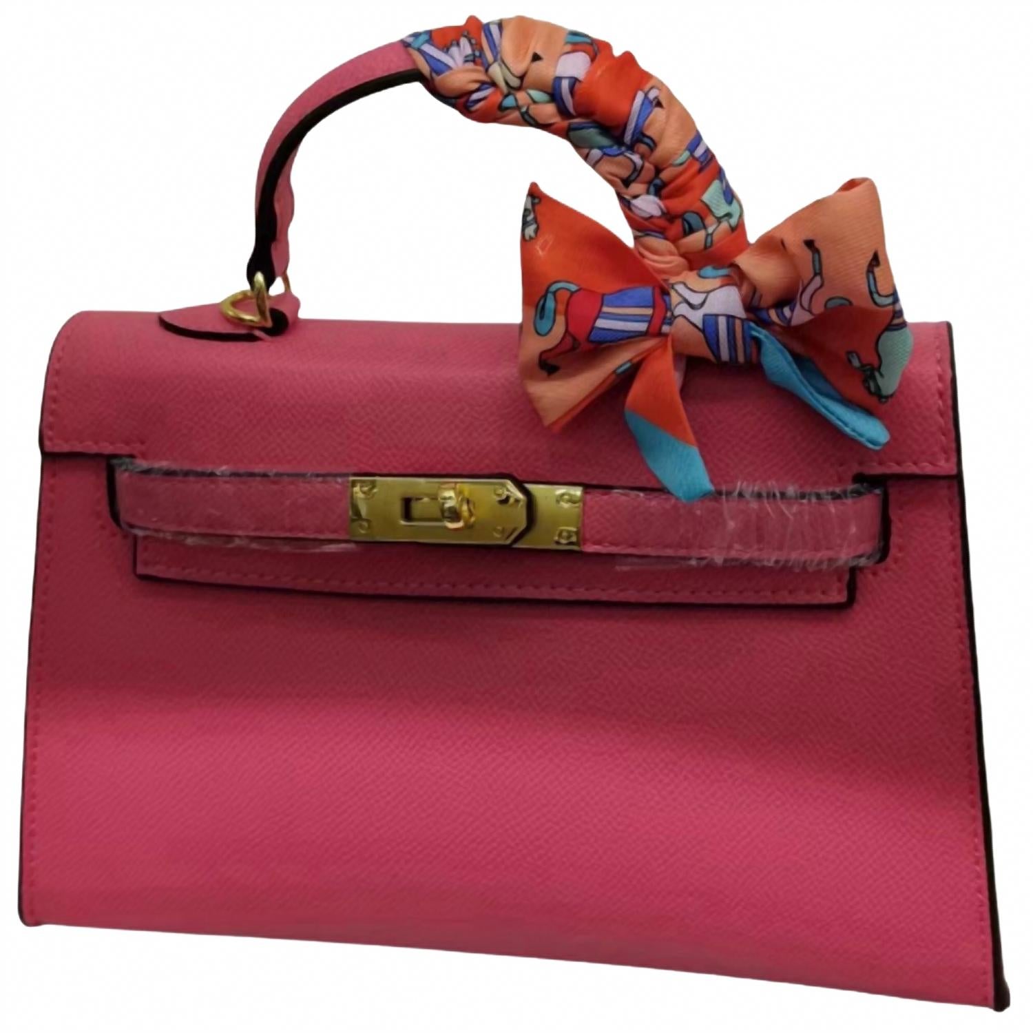 Гламурная мини-сумочка Signature в темно-розовом Glam Collections
Гламурная мини-сумочка Signature в темно-розовом Glam Collections