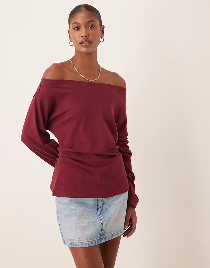 Футболка с длинными рукавами и открытыми плечами ASOS DESIGN темно-вишневого цвета
Футболка с длинными рукавами и открытыми плечами ASOS DESIGN темно-вишневого цвета