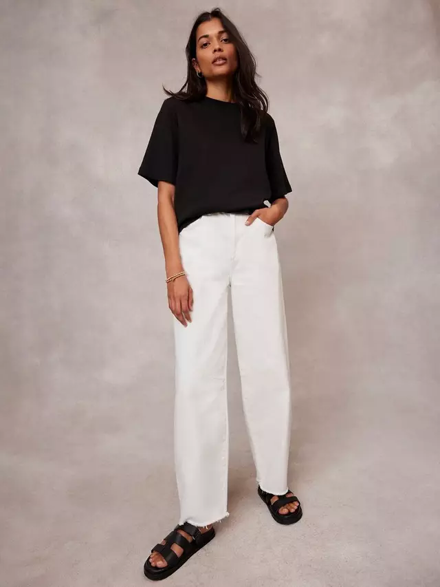 Футболка Mint Velvet Utimate Cotton, черный
Футболка Mint Velvet Utimate Cotton, черный