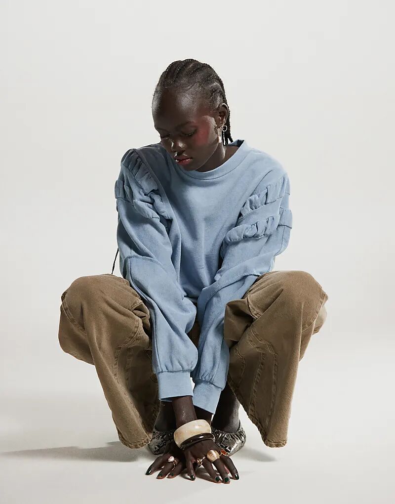 Толстовка с рукавами-рюшами в выстиранном синем цвете ASOS DESIGN
Толстовка с рукавами-рюшами в выстиранном синем цвете ASOS DESIGN