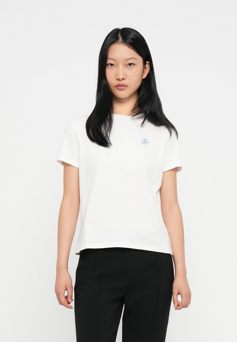 Футболка Tommy Hilfiger SCRIPT TEE, Ecru/Off-White, Белый, Футболка Tommy Hilfiger SCRIPT TEE, Ecru/Off-White
Футболка Tommy Hilfiger SCRIPT TEE, Ecru/Off-White, Белый, Футболка Tommy Hilfiger SCRIPT TEE, Ecru/Off-White