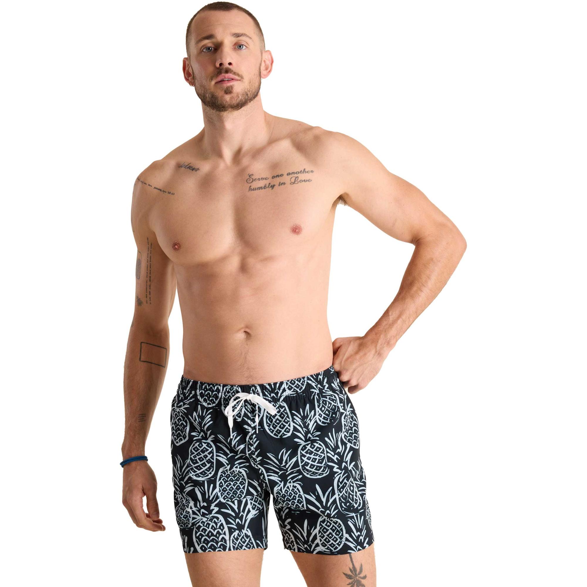 Мужские классические плавки Midnight с подкладкой в виде отростков на бедрах Chubbies, Black Pattern
Мужские классические плавки Midnight с подкладкой в виде отростков на бедрах Chubbies, Black Pattern