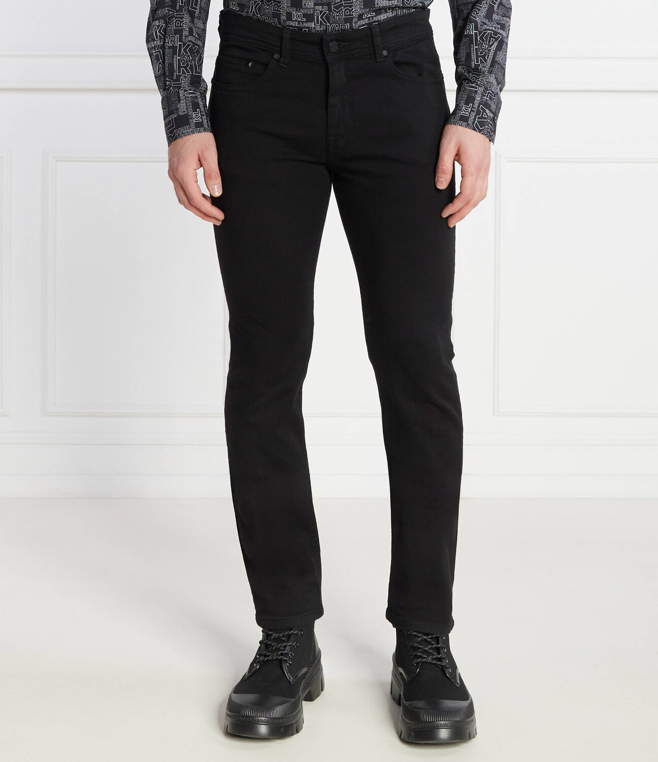 Джинсы Karl Lagerfeld Slim Fit, черный
Джинсы Karl Lagerfeld Slim Fit, черный