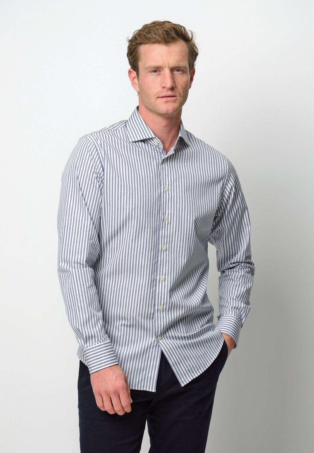 Классическая рубашка PROFUOMO, синий
Классическая рубашка PROFUOMO, синий