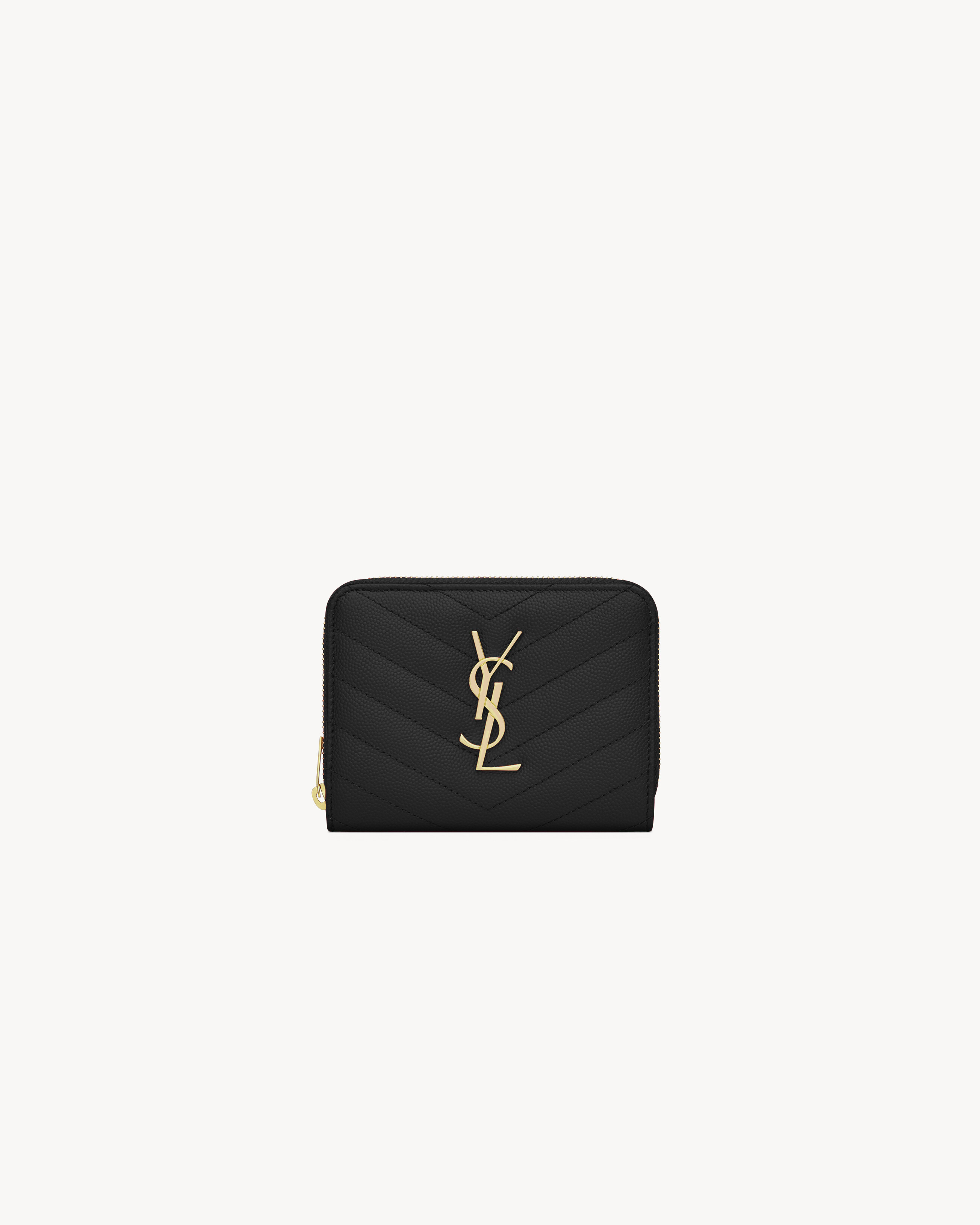Компактный кошелек на молнии CASSANDRE MATELASSE из кожи «гран-де-пудр» Saint Laurent, черный
Компактный кошелек на молнии CASSANDRE MATELASSE из кожи «гран-де-пудр» Saint Laurent, черный
