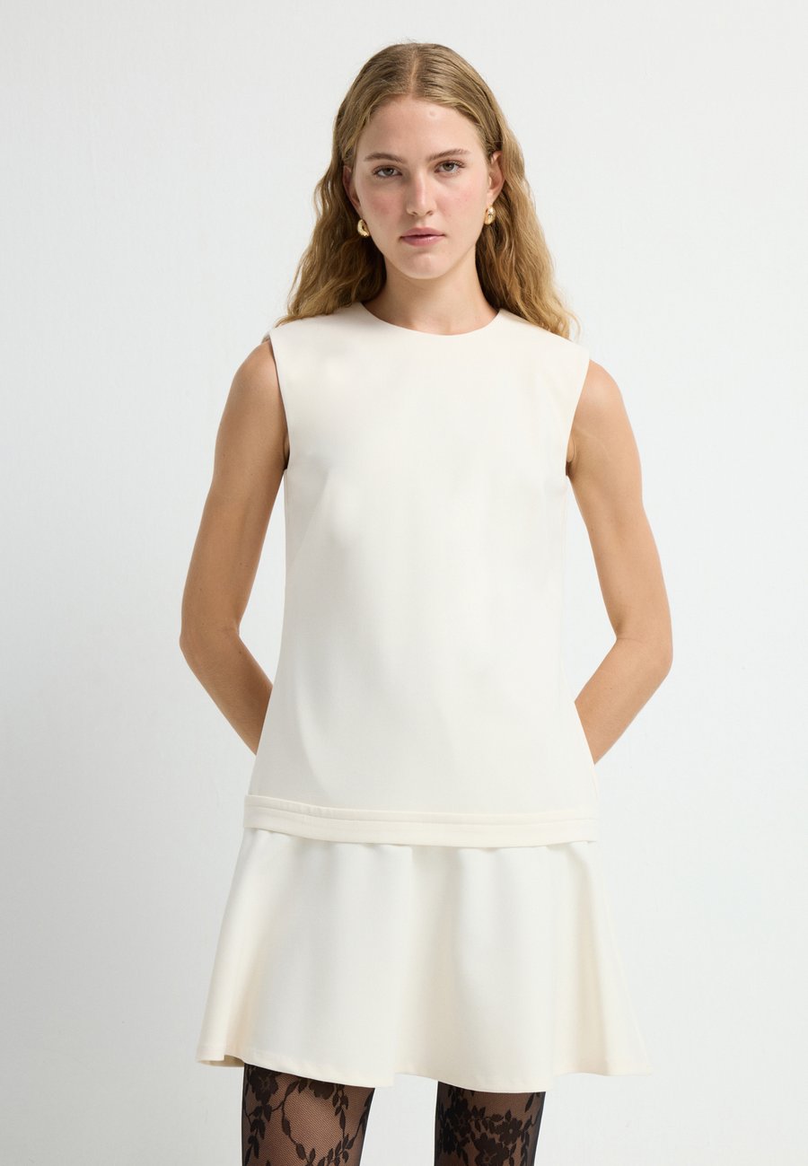 Платье adL Jersey dress, Vanilla/White
Платье adL Jersey dress, Vanilla/White