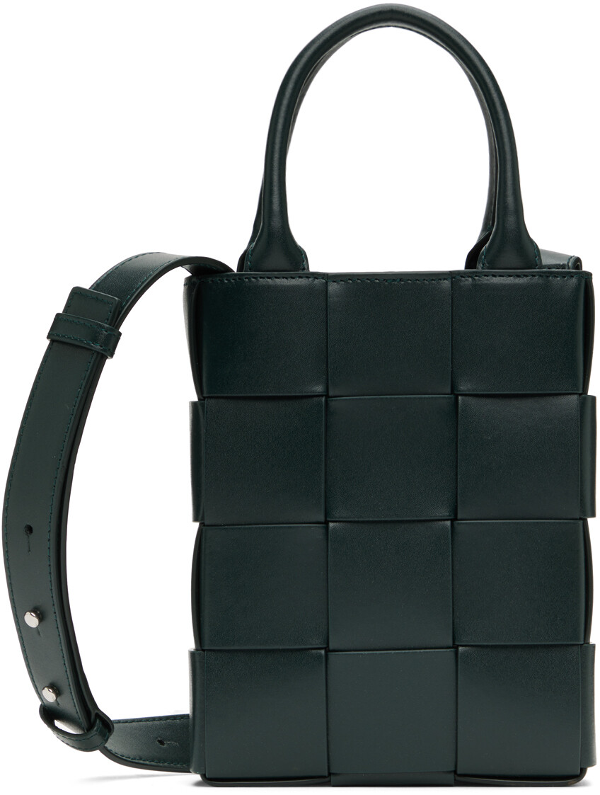 Зеленая мини-тоут-кассета Bottega Veneta 
Зеленая мини-тоут-кассета Bottega Veneta