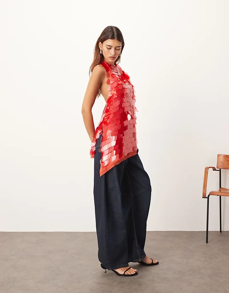 Удлиненный топ ARRANGE с бретелькой через шею, украшенный пайетками, красного цвета
Удлиненный топ ARRANGE с бретелькой через шею, украшенный пайетками, красного цвета