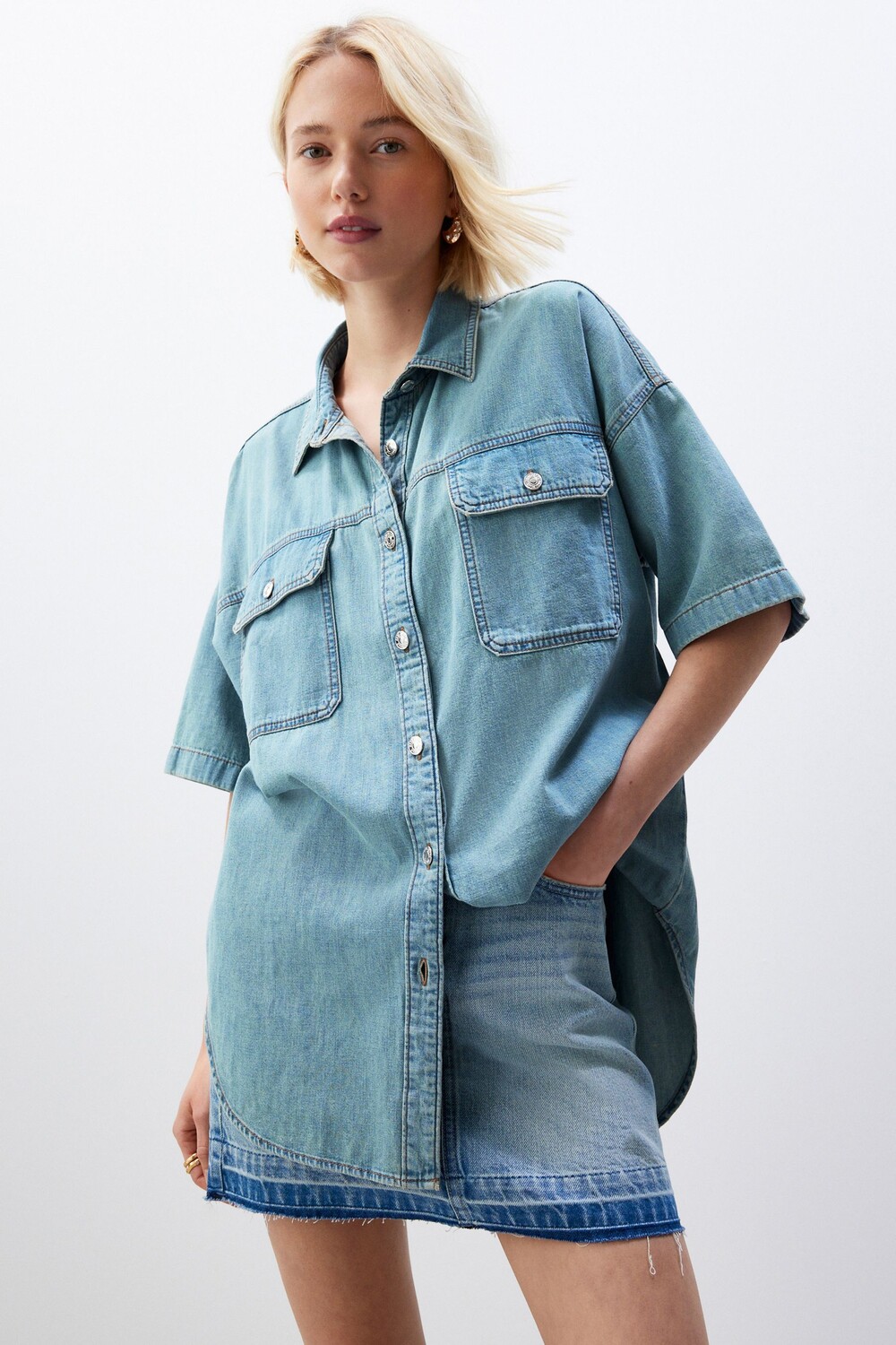 Рубашка с короткими рукавами из денима 100% хлопка Next, зеленый 
Рубашка с короткими рукавами из денима 100% хлопка Next, зеленый