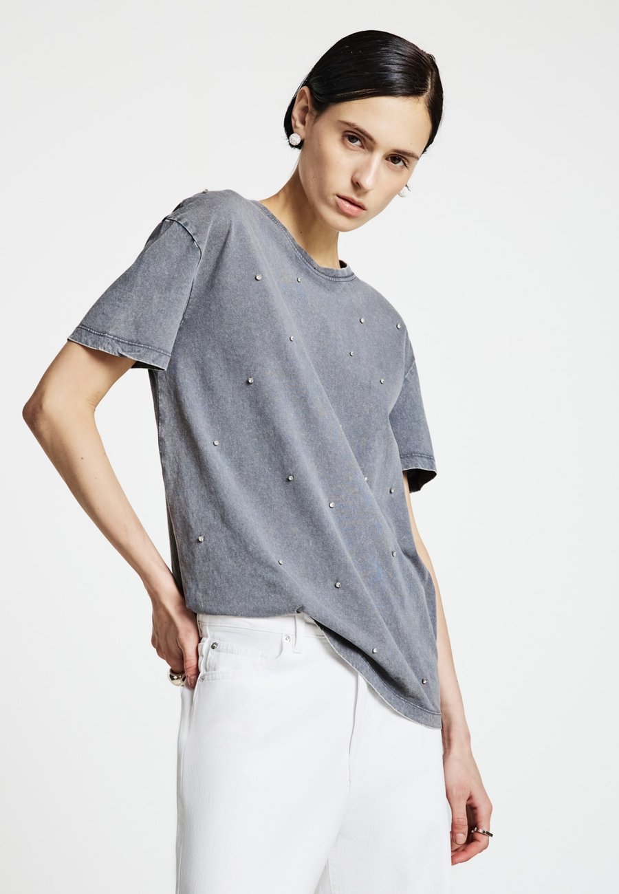 Футболка Calliope TINTA UNITA, Grigio Scuro/Dark Grey, Серый, Футболка Calliope TINTA UNITA, Grigio Scuro/Dark Grey
Футболка Calliope TINTA UNITA, Grigio Scuro/Dark Grey, Серый, Футболка Calliope TINTA UNITA, Grigio Scuro/Dark Grey