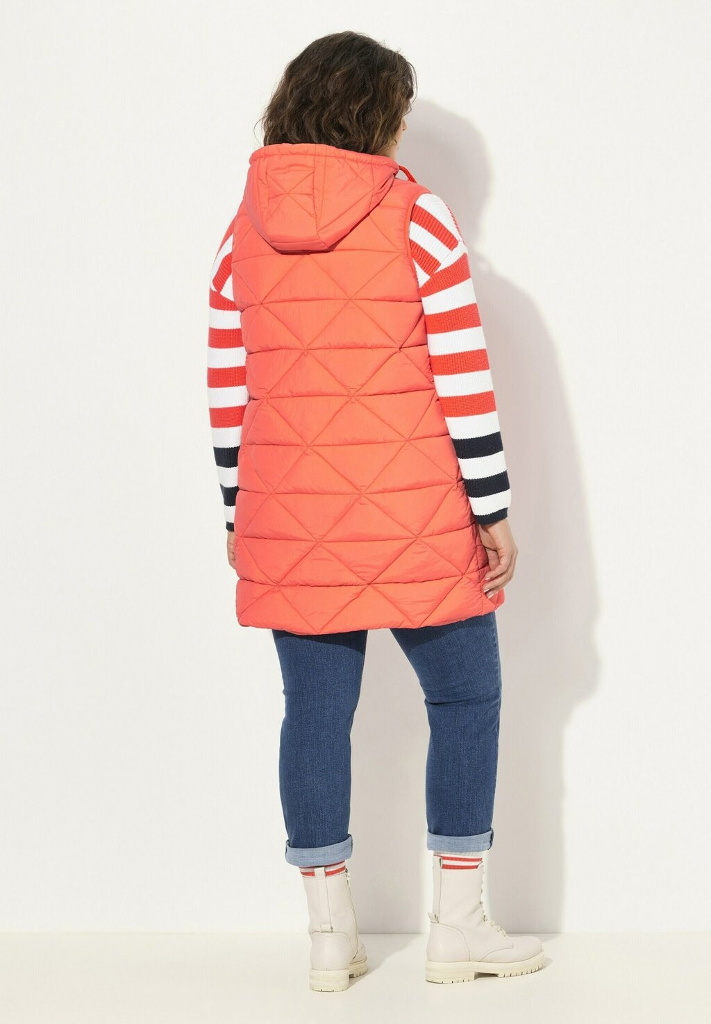 Жилет LINE Ulla Popken, розовый
Жилет LINE Ulla Popken, розовый