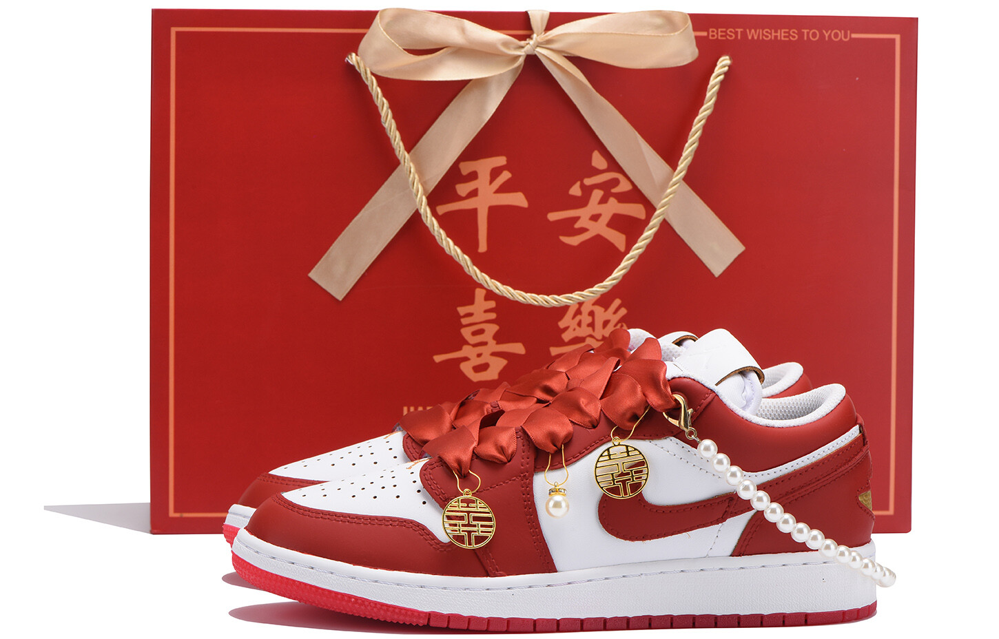 Баскетбольные кроссовки Air 1 для детей, начальная школа Jordan, красный
Баскетбольные кроссовки Air 1 для детей, начальная школа Jordan, красный