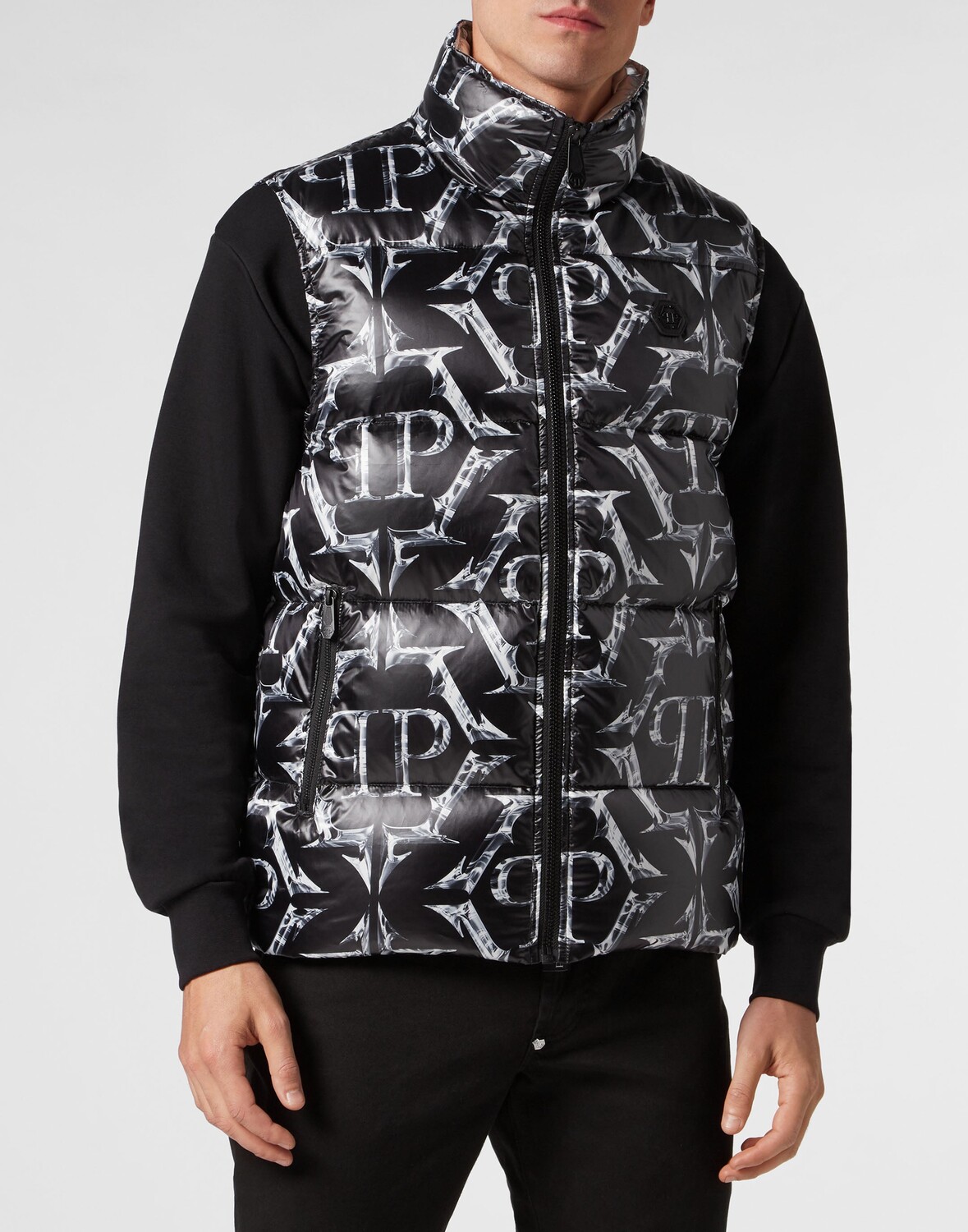 Нейлоновый жилет-пуховик Chrome Philipp Plein, черный 
Нейлоновый жилет-пуховик Chrome Philipp Plein, черный