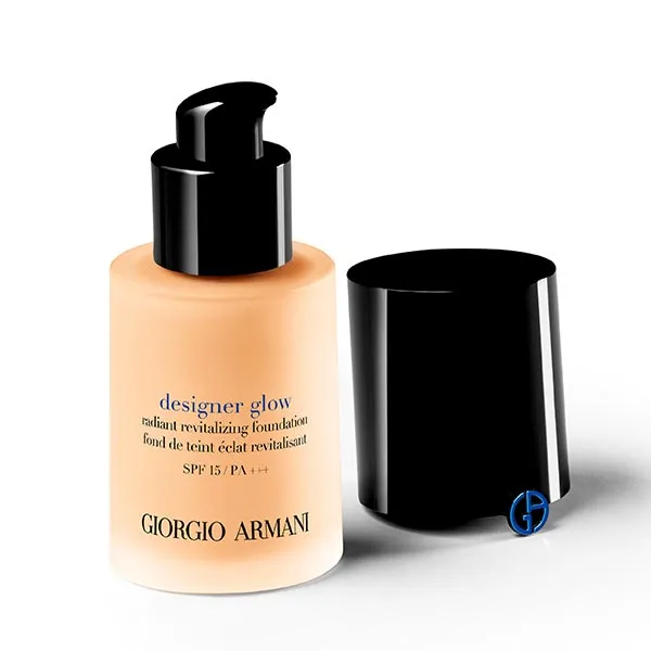 Фон для макияжа Designer Glow Fondo Ácido Hialurónico Armani, цвет 30ml 
Фон для макияжа Designer Glow Fondo Ácido Hialurónico Armani, цвет 30ml