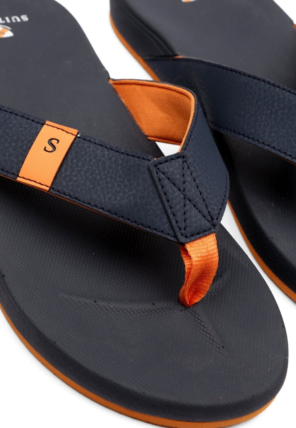 Сандалии с Т-образной застежкой Suitable, темно-синий
Сандалии с Т-образной застежкой Suitable, темно-синий