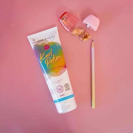 Напиток Les Secrets de Loly Kurl 250мл
Напиток Les Secrets de Loly Kurl 250мл