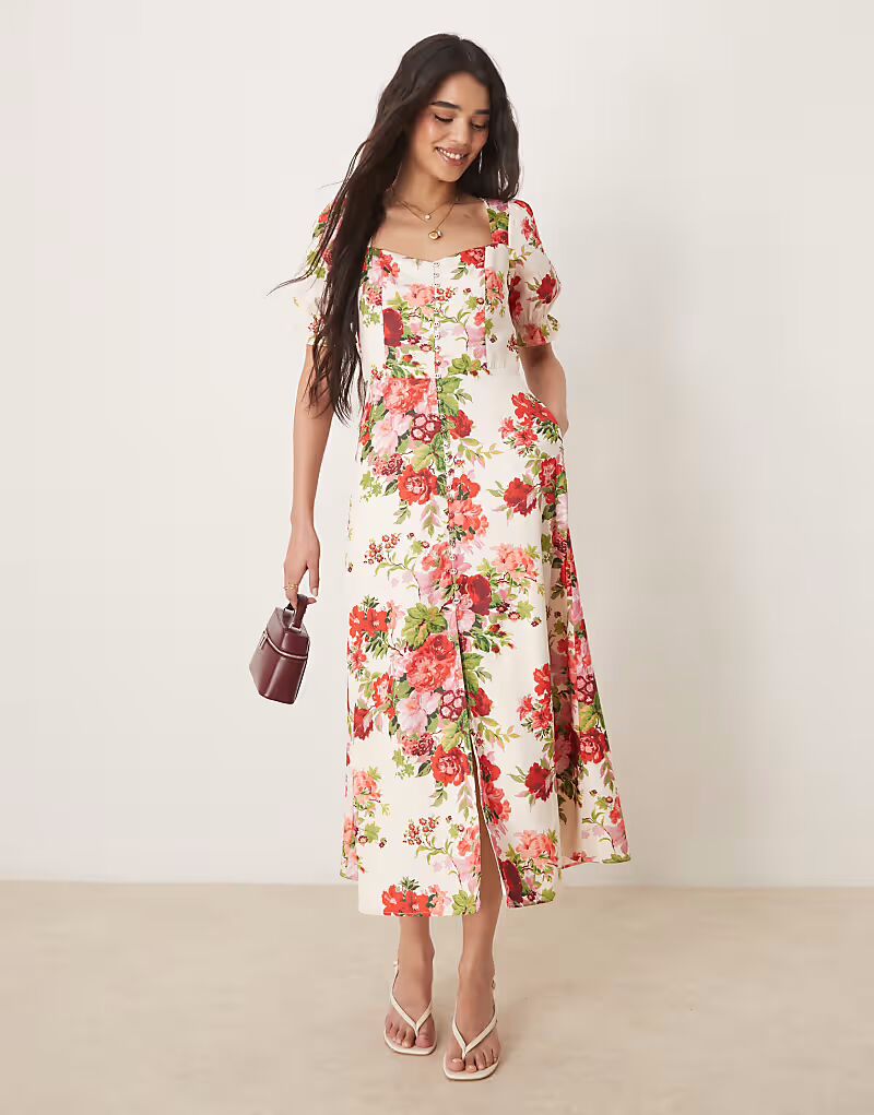 Платье миди Hope & Ivy с квадратным вырезом и открытой спиной в бело-красном цвете с цветочным принтом
Платье миди Hope & Ivy с квадратным вырезом и открытой спиной в бело-красном цвете с цветочным принтом