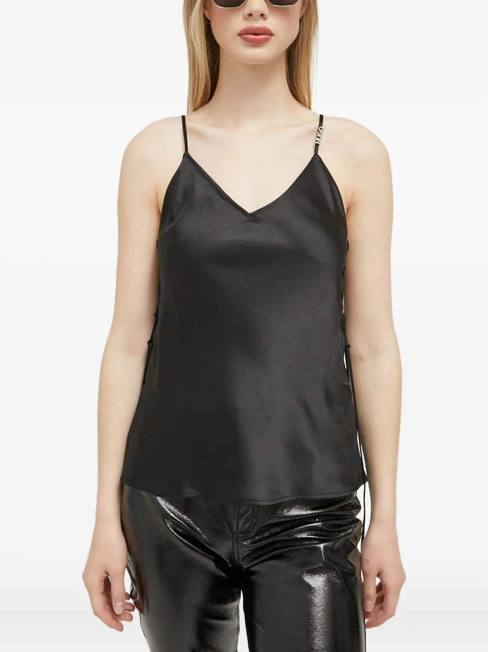 Топ на шнуровке Hugo, черный
Топ на шнуровке Hugo, черный