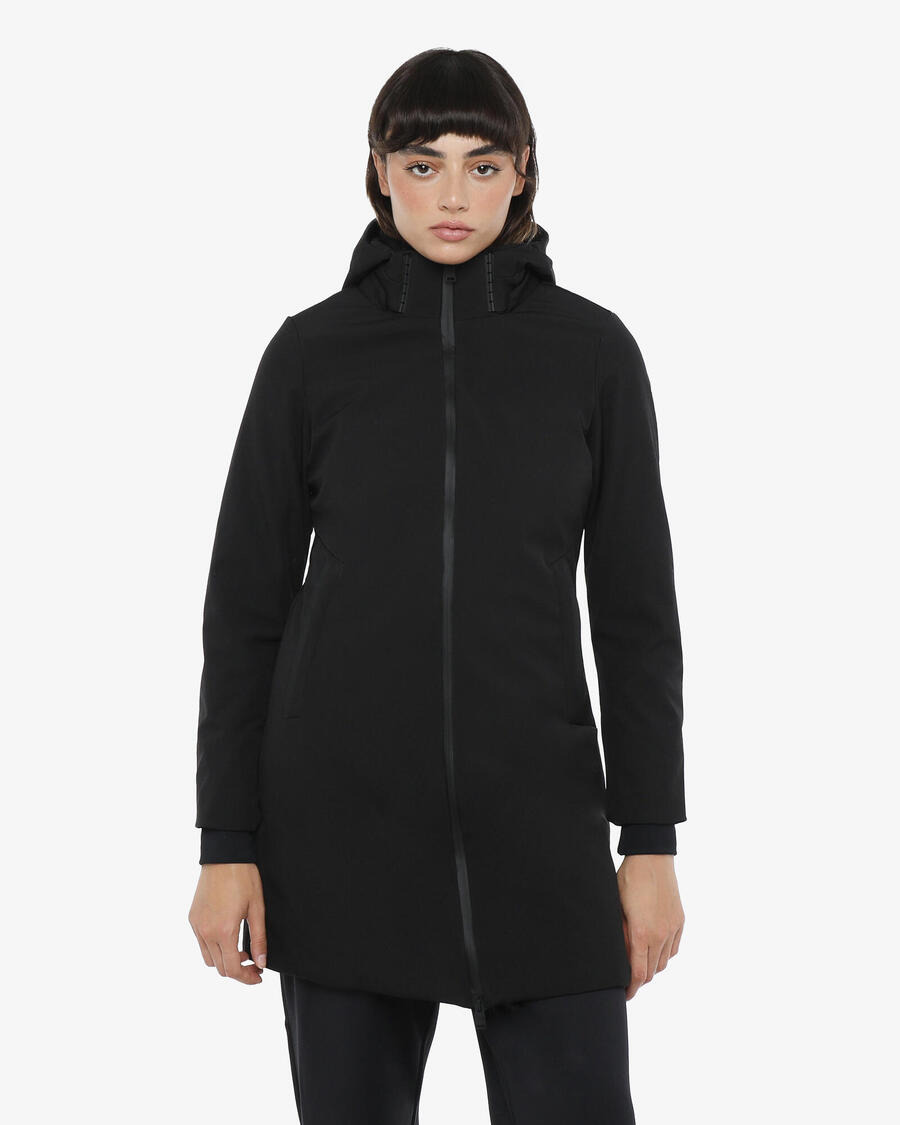 JAKED черная синтетическая фитнес-куртка для женщин
JAKED черная синтетическая фитнес-куртка для женщин