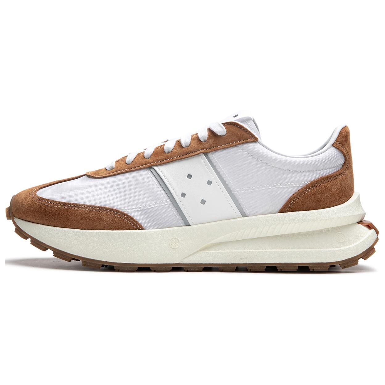 Кроссовки унисекс с низким верхом стандартные белые/мокко коричневые Lining
Кроссовки унисекс с низким верхом стандартные белые/мокко коричневые Lining