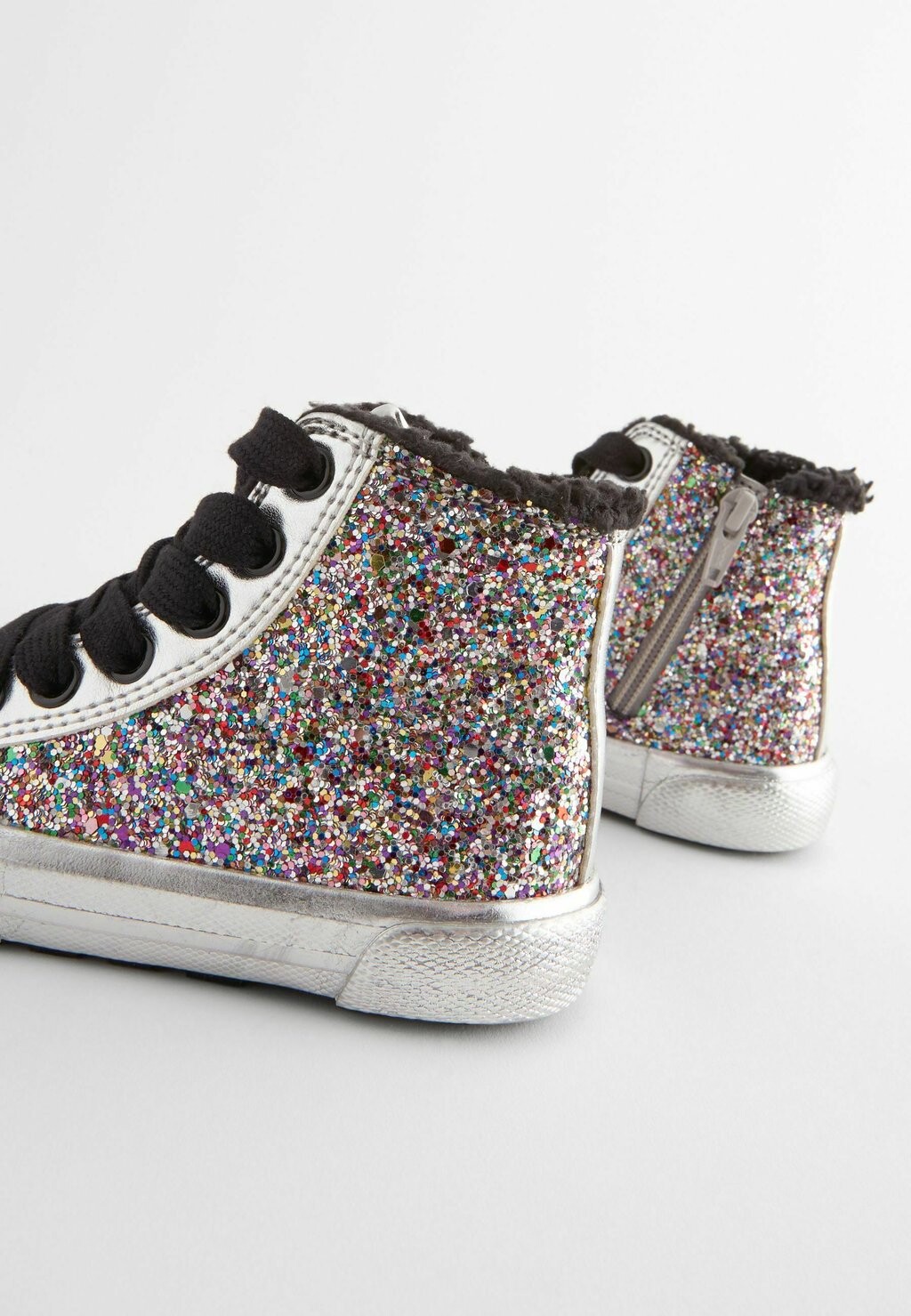 Высокие кроссовки REGULAR FIT Next, серебро
Высокие кроссовки REGULAR FIT Next, серебро