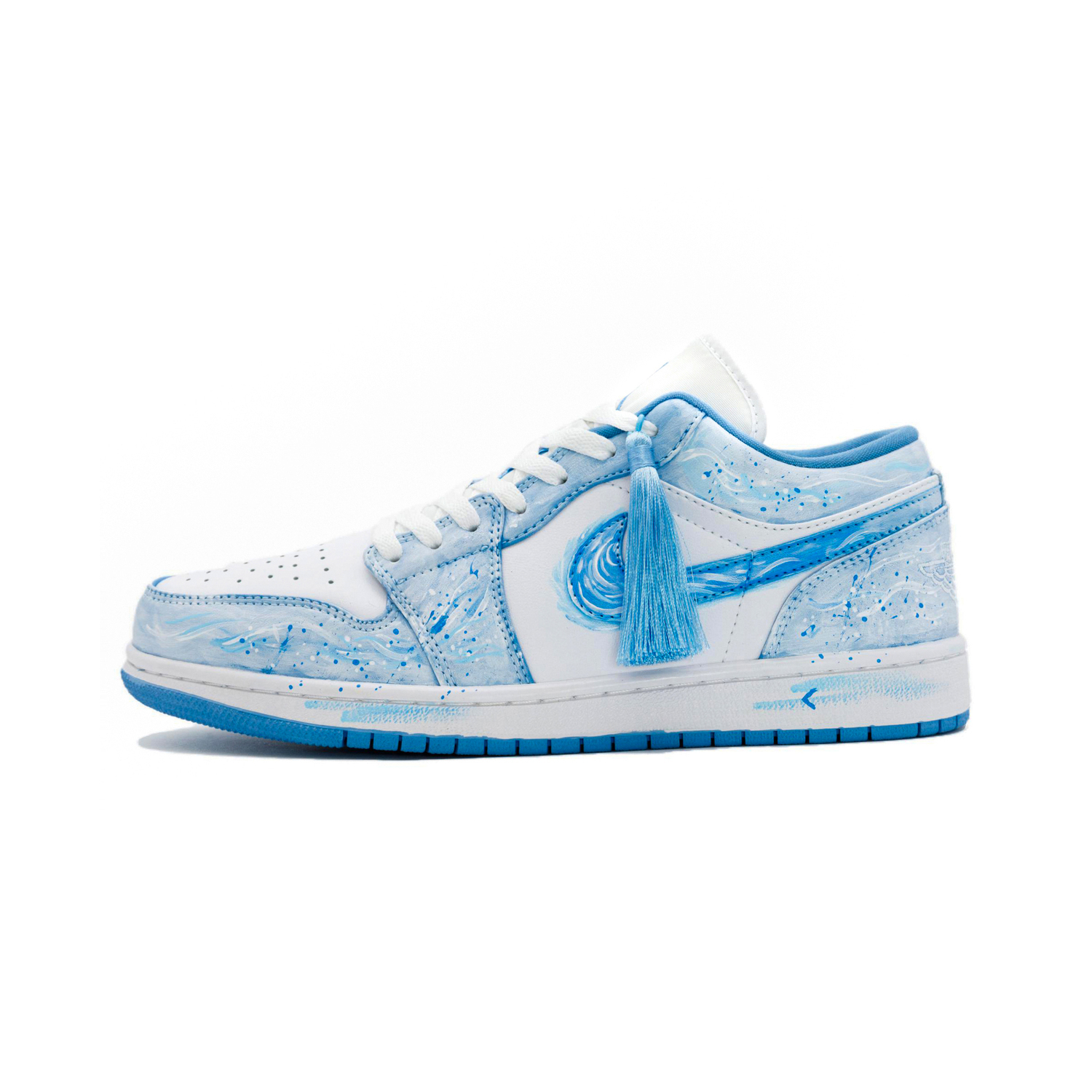 Jordan Air 1 Lán, золотое тиснение, смешанный, универсальный, для пары, брызги чернил, премиальное качество, атмосферный
Jordan Air 1 Lán, золотое тиснение, смешанный, универсальный, для пары, брызги чернил, премиальное качество, атмосферный