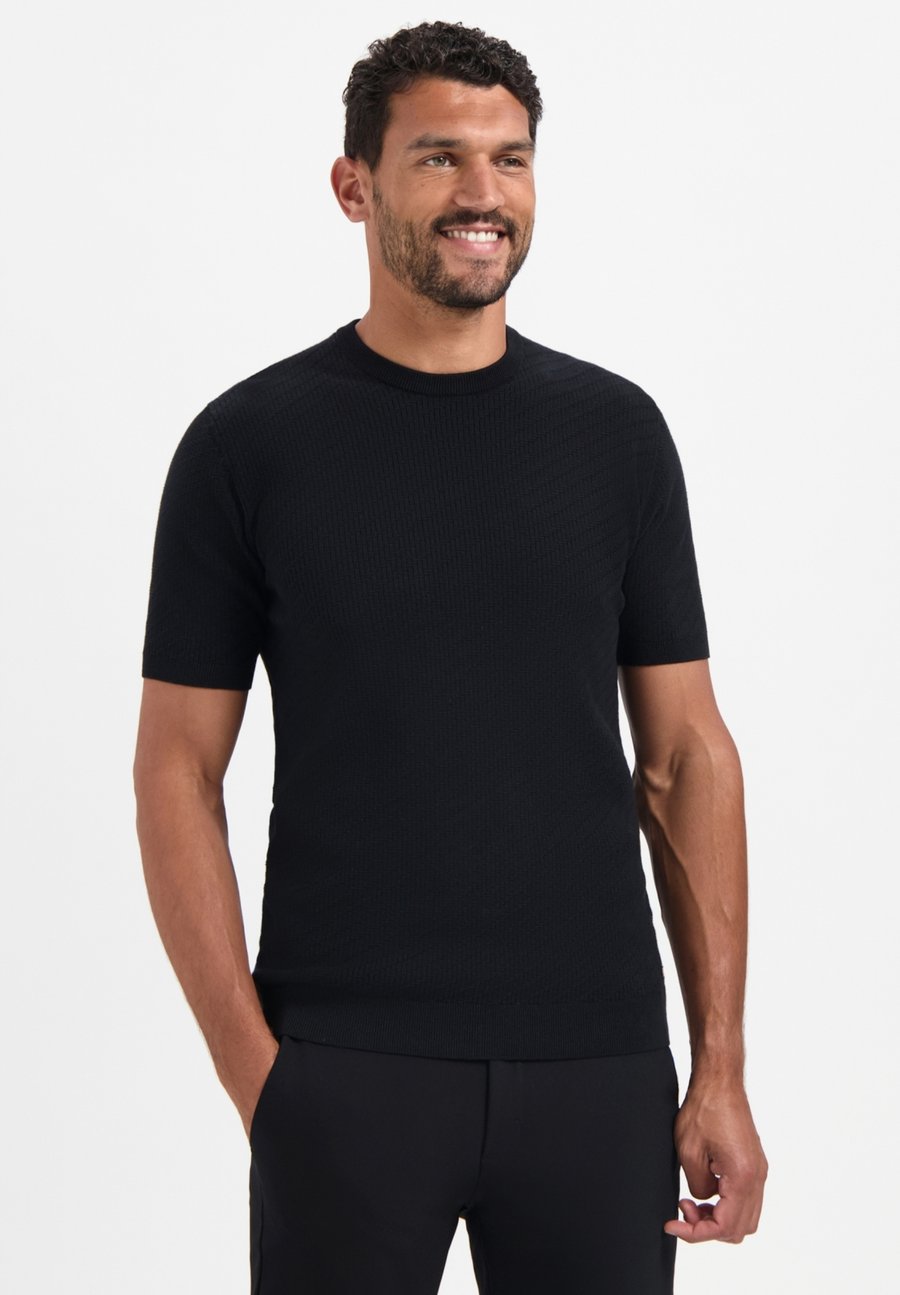 Футболка NO EXCESS Print T-shirt, Black, Черный, Футболка NO EXCESS Print T-shirt, Black
Футболка NO EXCESS Print T-shirt, Black, Черный, Футболка NO EXCESS Print T-shirt, Black