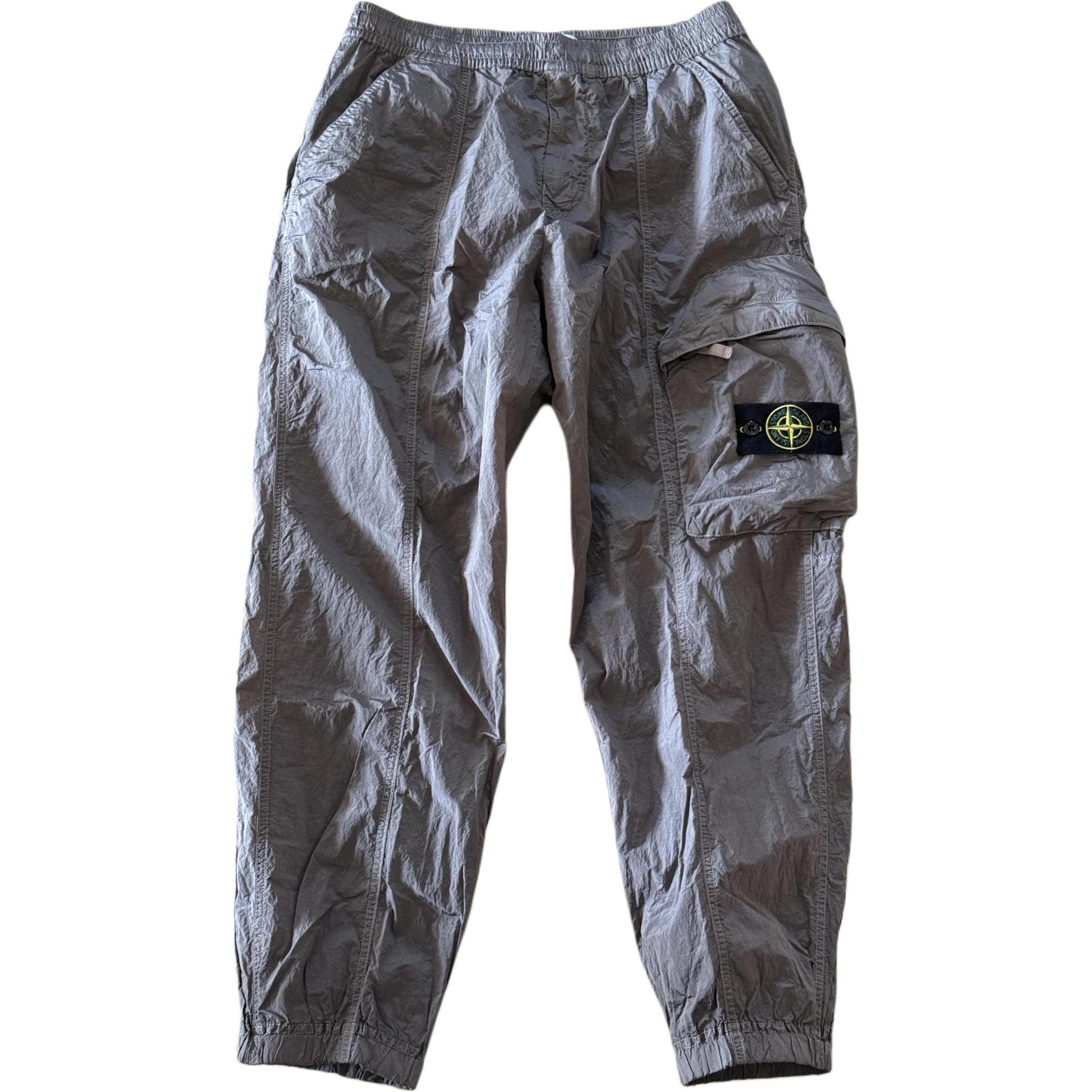 Брюки-карго унисекс Stone Island, темный серый
Брюки-карго унисекс Stone Island, темный серый