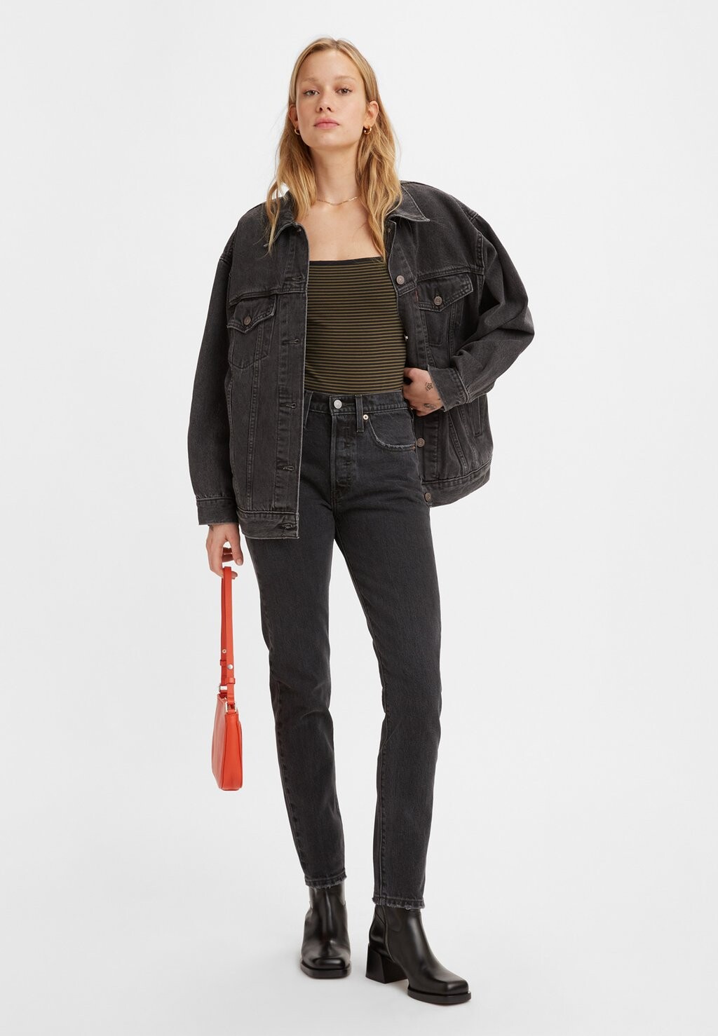 Приталенный стиль Levi's, моя честь 501® Skinny
Приталенный стиль Levi's, моя честь 501® Skinny