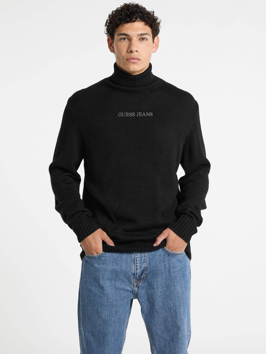 Свитер Guess Jeans Regular Fit, черный
Свитер Guess Jeans Regular Fit, черный