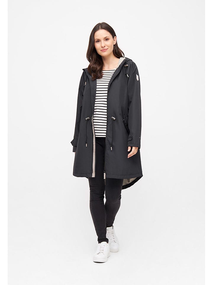 Функциональная куртка черного цвета Derbe
Функциональная куртка черного цвета Derbe