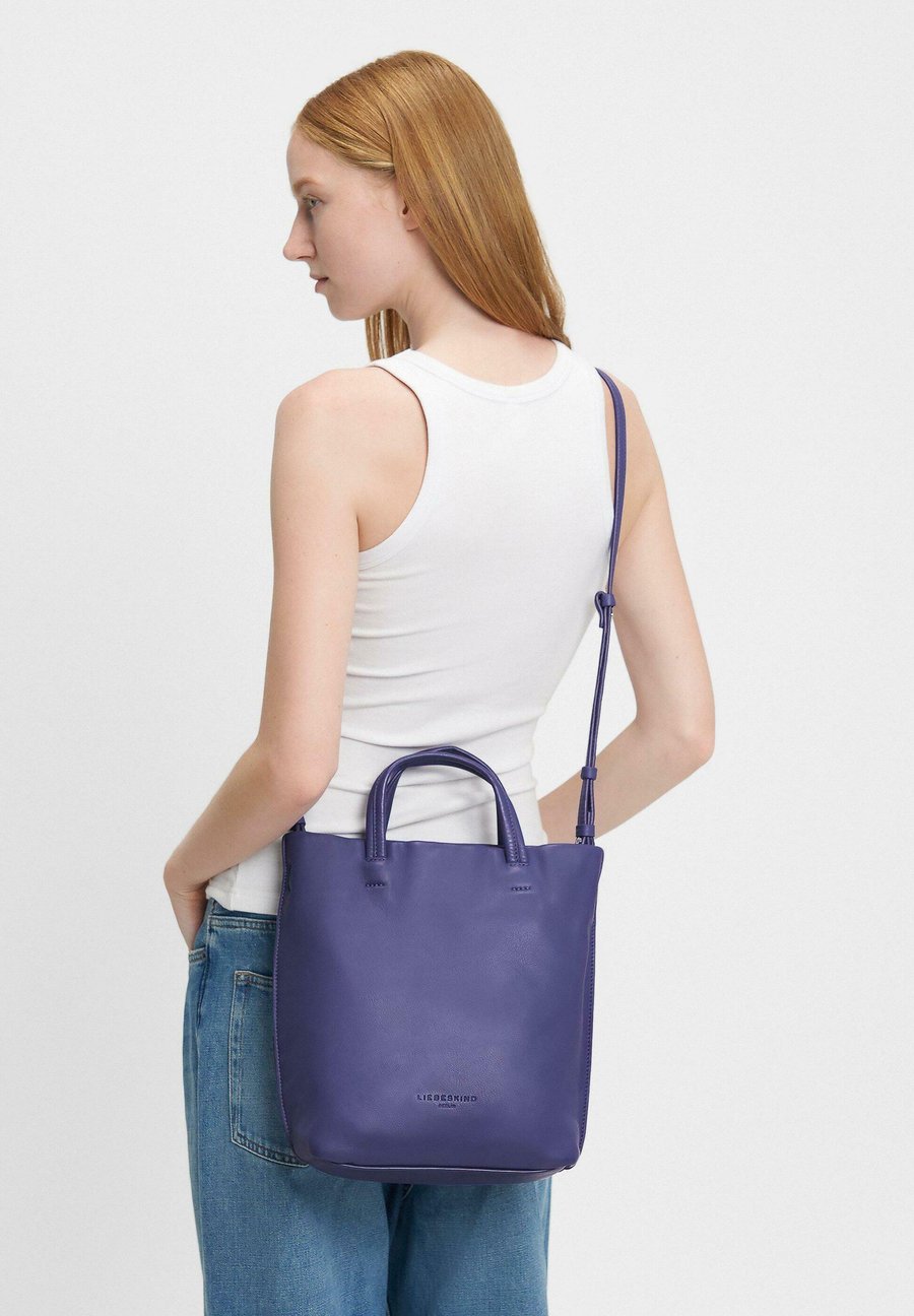 Сумка-шоппер Liebeskind Berlin Tote bag, Lila/Purple
Сумка-шоппер Liebeskind Berlin Tote bag, Lila/Purple